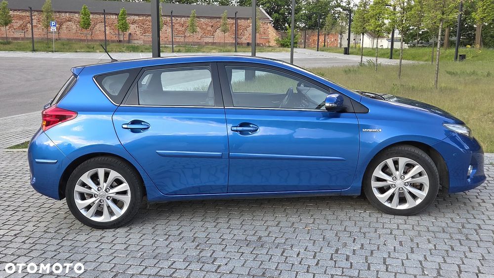Toyota Auris 1.8 HSD Luna - 10