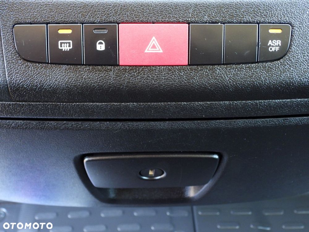 Peugeot BOXER KONTENER WINDA 8 PALET TEMPOMAT KLIMATYZACJA  130KM - 35