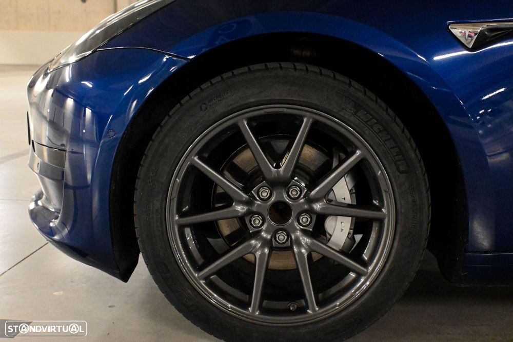 Tesla Model 3 Standard Range Plus RWD - 3