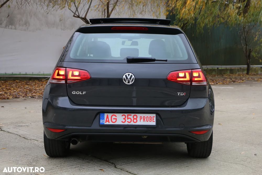 Volkswagen Golf 1.6 TDI BlueMotion Technology Lounge - 15