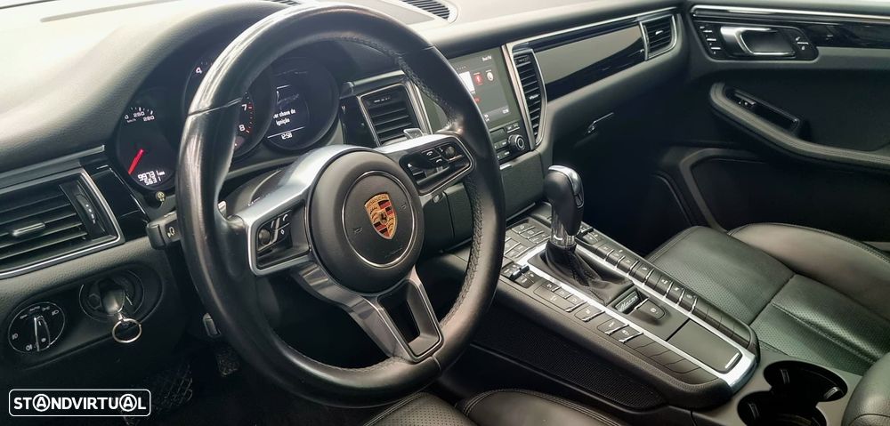 Porsche Macan - 11