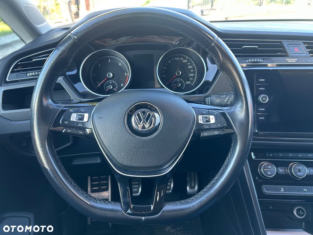 Volkswagen Touran 2.0 TDI SCR Join - 27