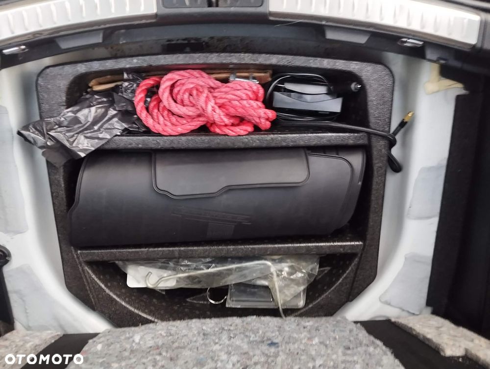 Toyota Auris 1.6 Dynamic - 32