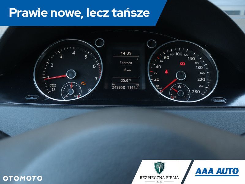 Volkswagen Passat CC - 13