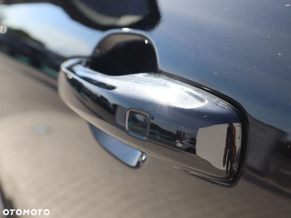 Volvo XC 60 T6 Plug-In Hybrid AWD Inscription - 11