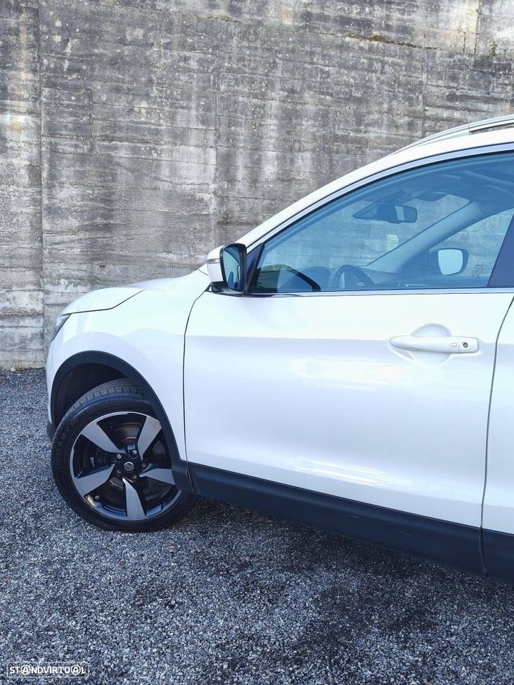 Nissan Qashqai 1.5 dCi N-Connecta - 28