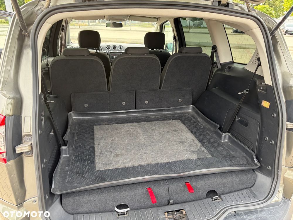Ford S-Max 1.6 T Titanium - 32