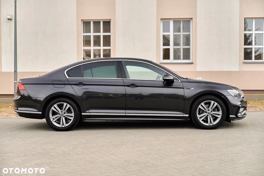 Volkswagen Passat - 18