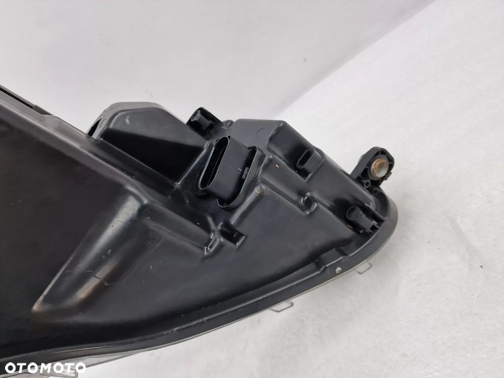VW CADDY 2K5 10- LEWA LAMPA PRZEDNIA PRZÓD ŁADNA , NR AUKCJI LA150 - 11