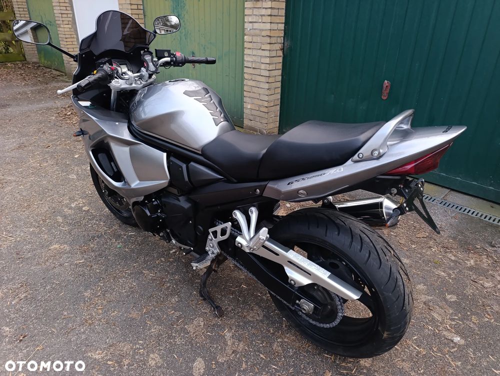 Suzuki GSX - 5