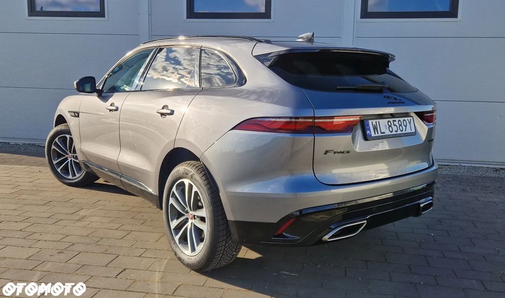 Jaguar F-Pace - 12