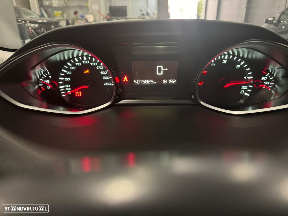 Peugeot 308 SW 1.6 BlueHDi Style - 22