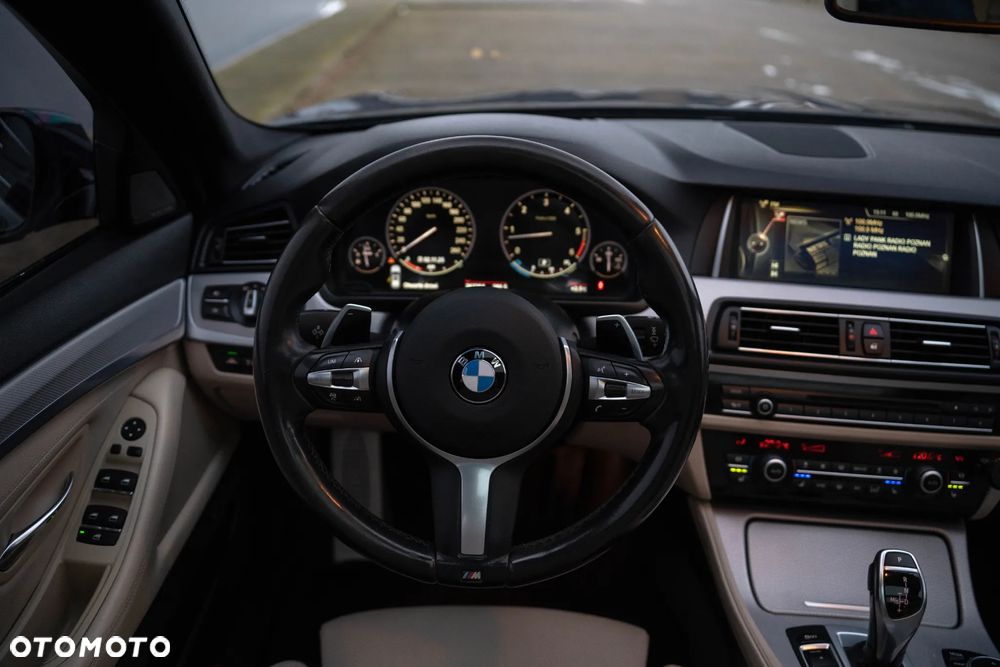 BMW Seria 5 530d xDrive Sport-Aut Luxury Line - 23