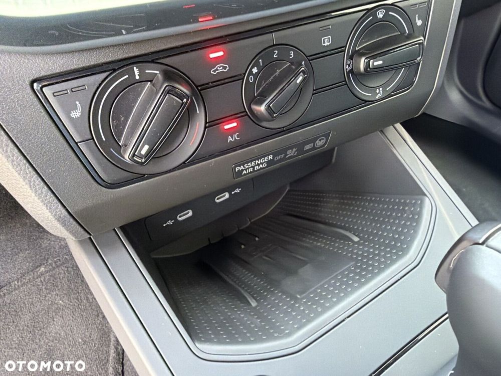 Seat Arona - 28