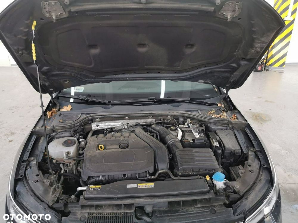 Volkswagen Golf - 30