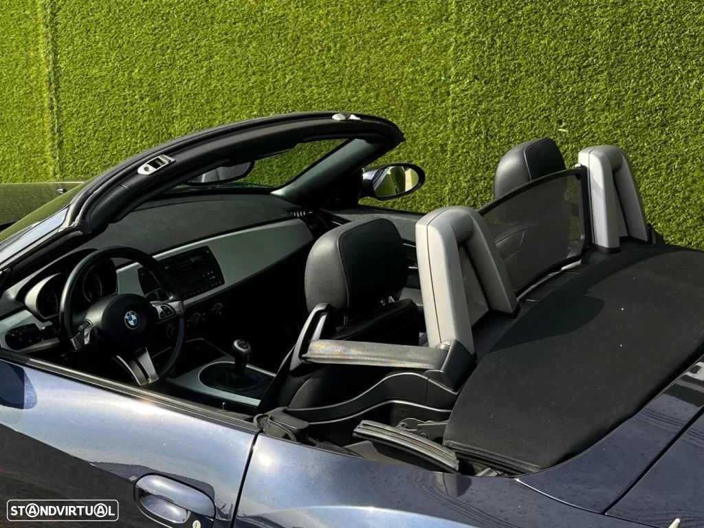 BMW Z4 2.0 - 16