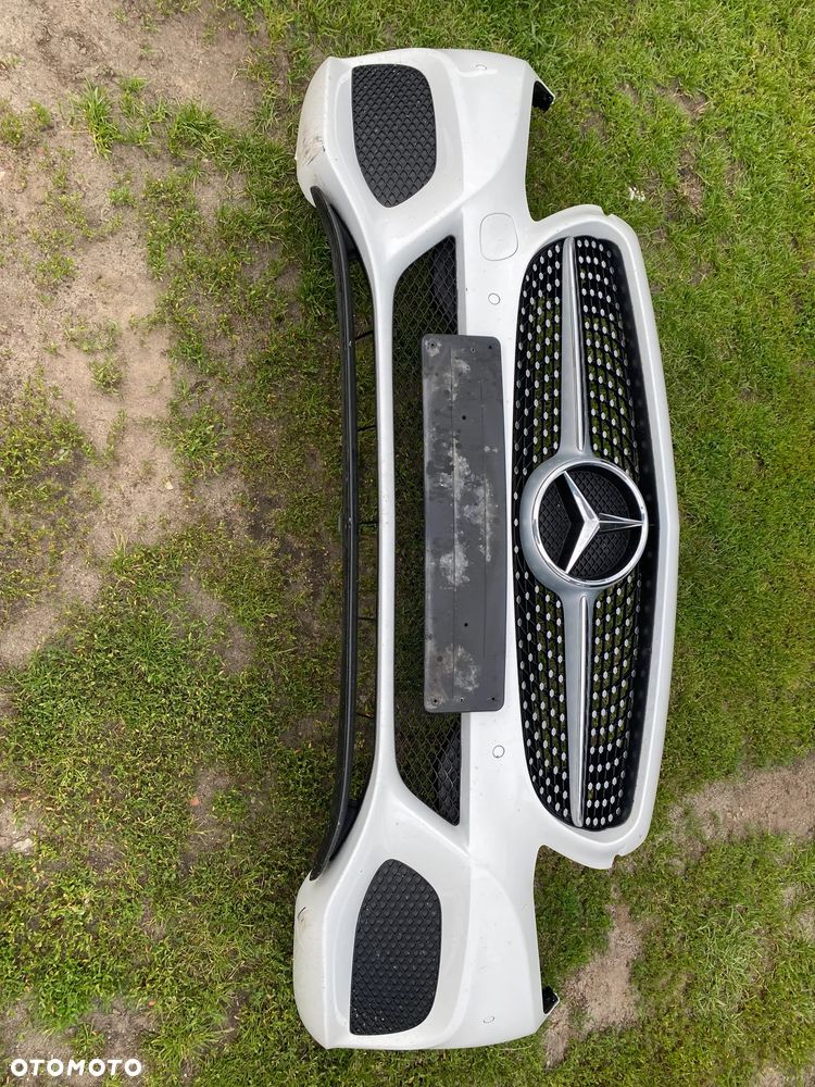 MERCEDES 205 kpl. zderzak czujniki kolor 149 - 1