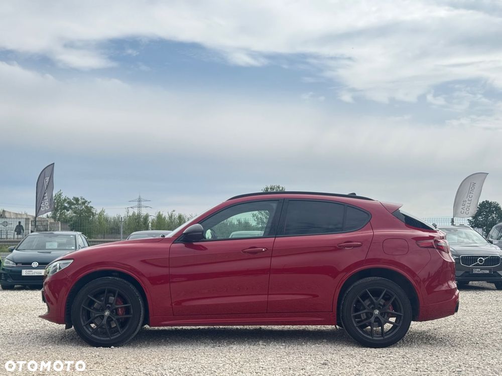 Alfa Romeo Stelvio - 8