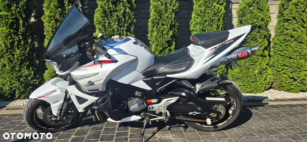 Suzuki GSX - 1