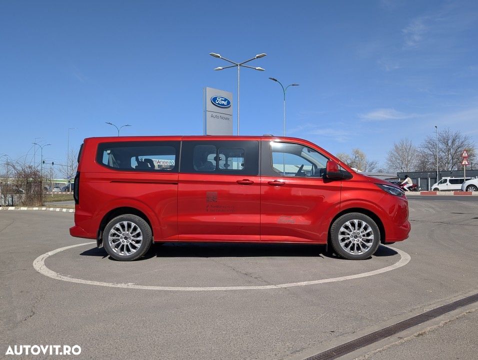 Ford Tourneo Custom - 4