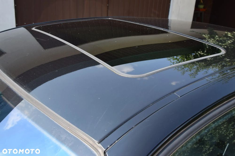BMW Seria 3 325i Edition Sport - 24