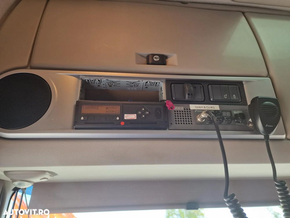 DAF XF 530, KIT BASCULARE, Cutie AUTOMATA+INTARDER 6 trepte, fuste sasiu, 530 CP Euro 6, jante ALUMINIU, Anv 315/80R22,5 70% ok, FRIGIDER, 2 paturi, girofaruri, parasolar, posibilietate leasing 3 ani, PROMOTIE 22.900 EUR+Tva - 23