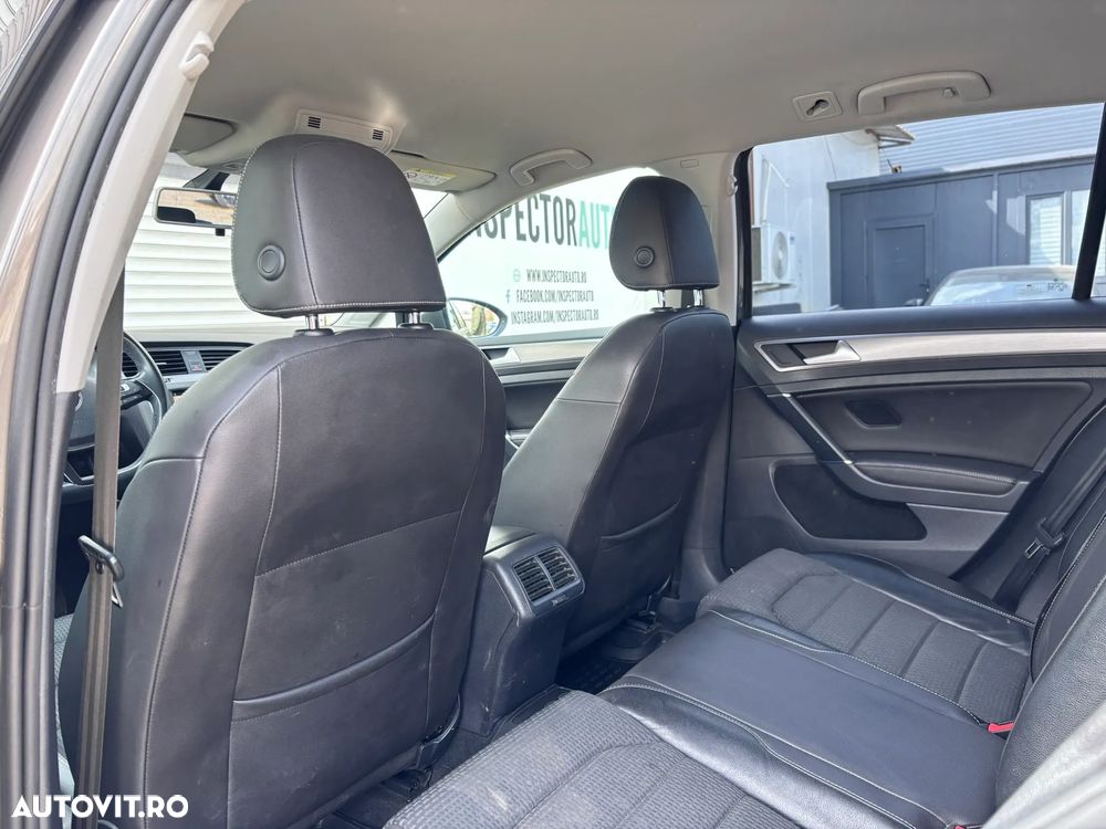 Volkswagen Golf 1.6 TDI BlueMotion Technology DSG Comfortline - 30