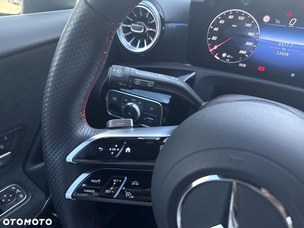 Mercedes-Benz Klasa A 200 AMG Line 7G-DCT - 18