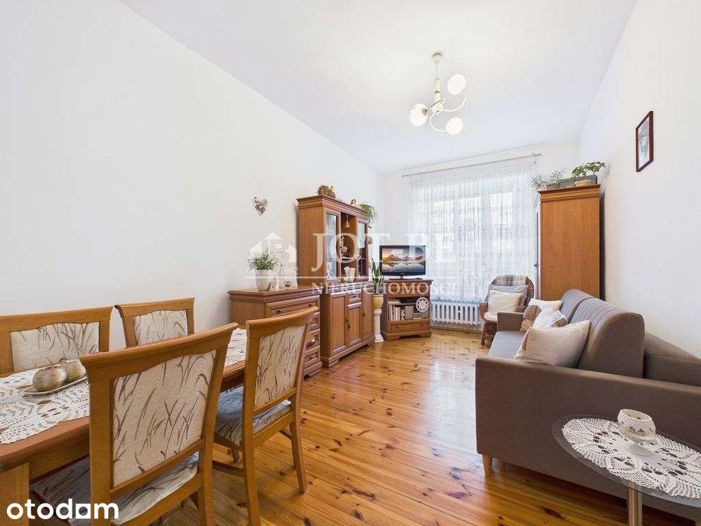 rozkładowe/piękna kamienica/2 pokoje