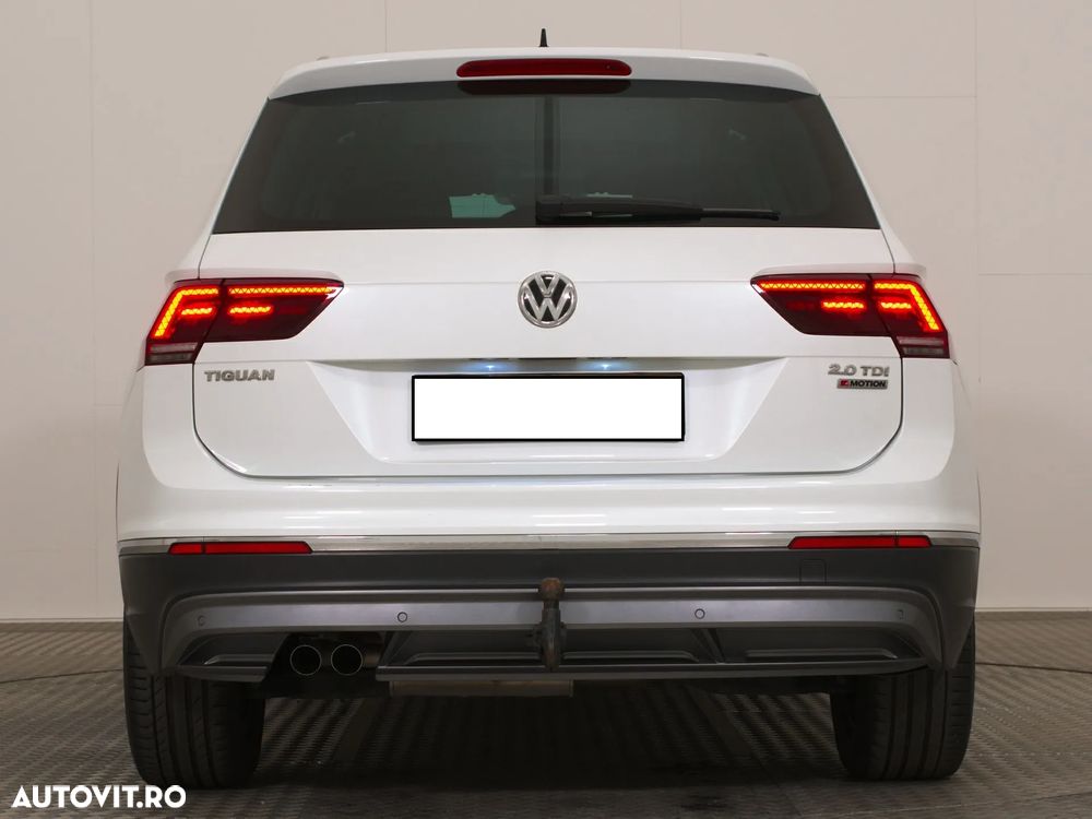 Volkswagen Tiguan 2.0 TDI 4Mot DSG Highline - 3
