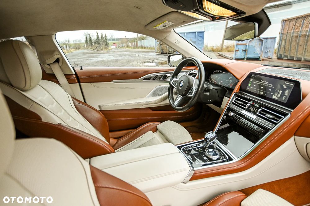 BMW Seria 8 - 25