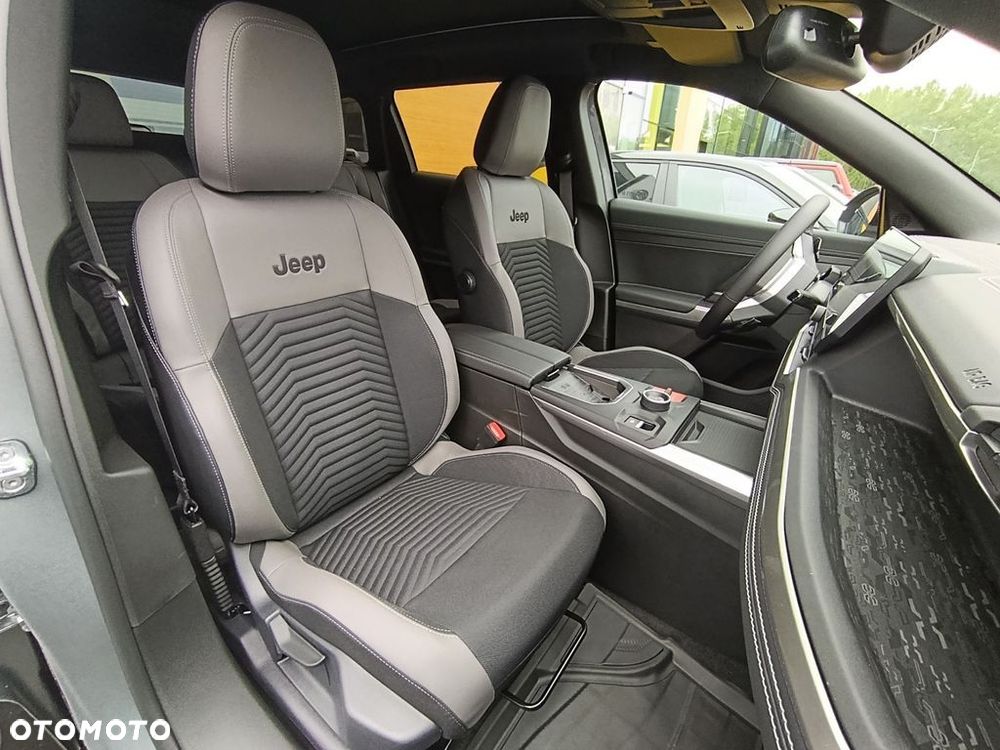Jeep Compass - 11