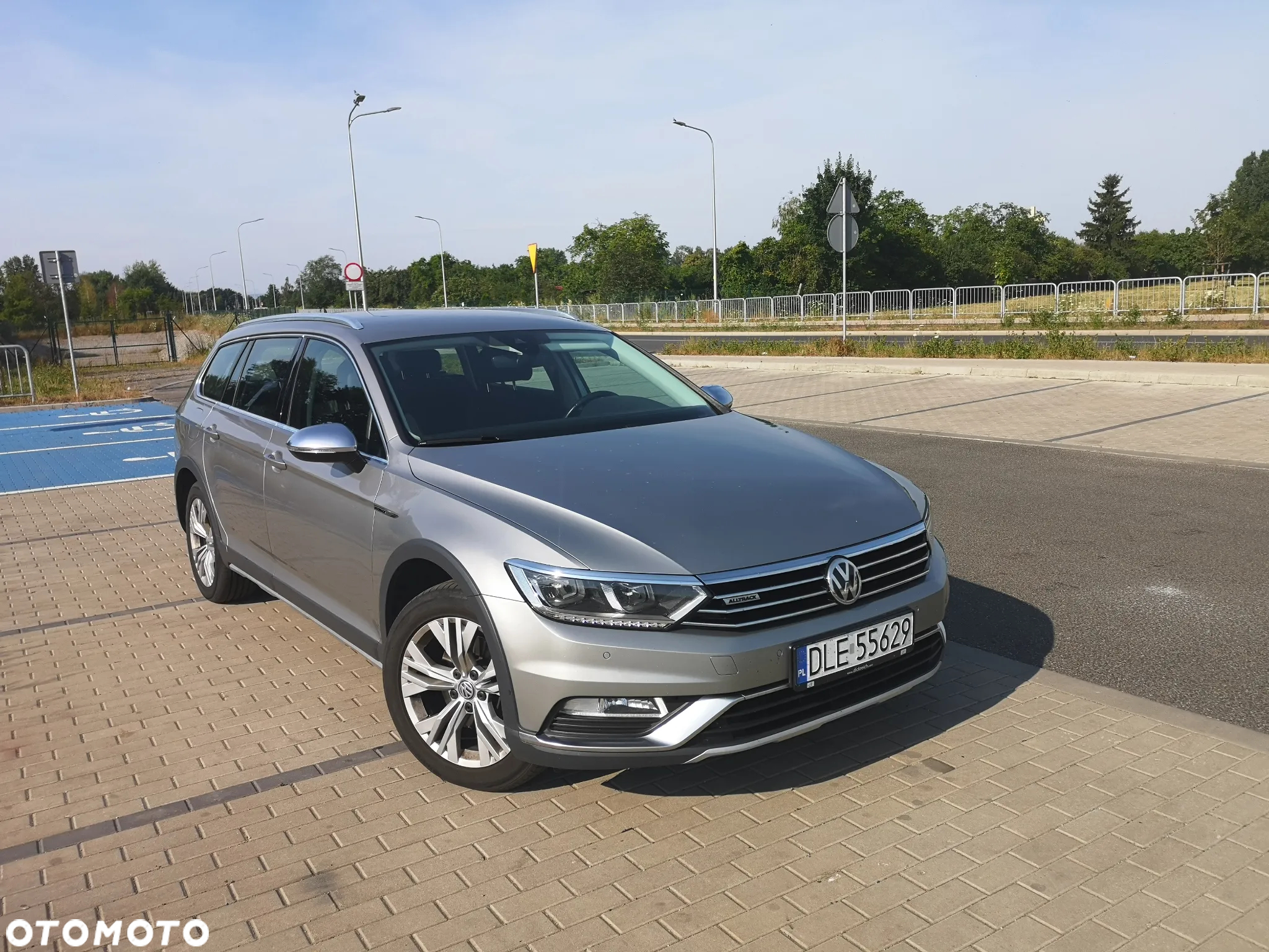 Volkswagen Passat - 14