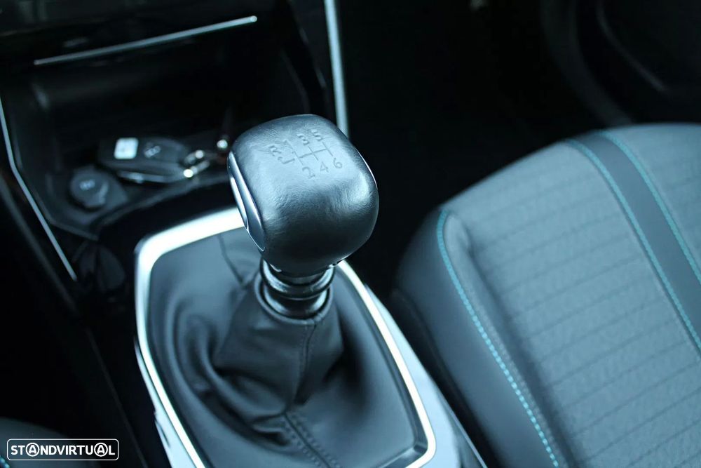 Peugeot 2008 1.5 BlueHDi Allure Pack - 24