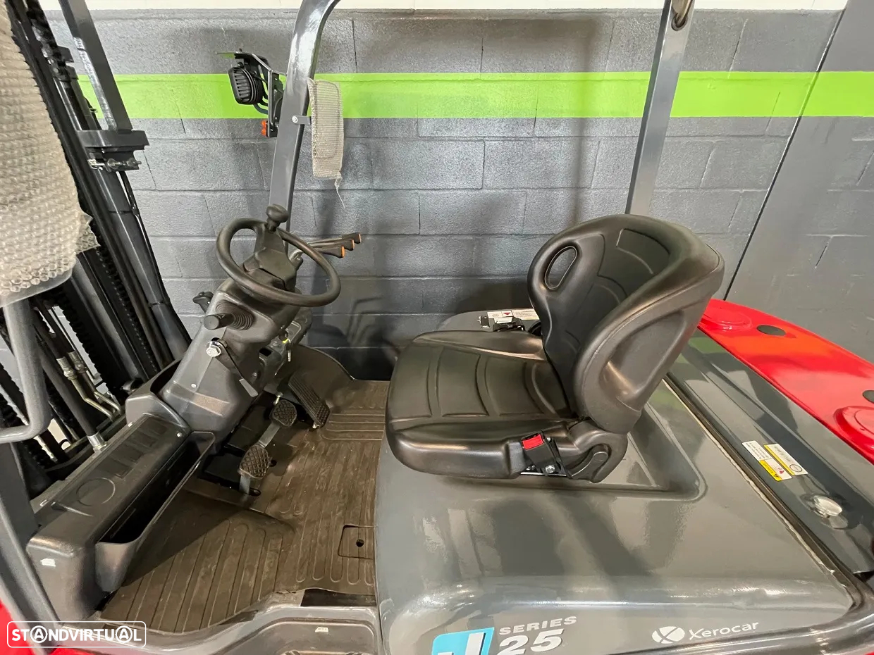 JAC CPCD25J Empilhador Diesel - 9