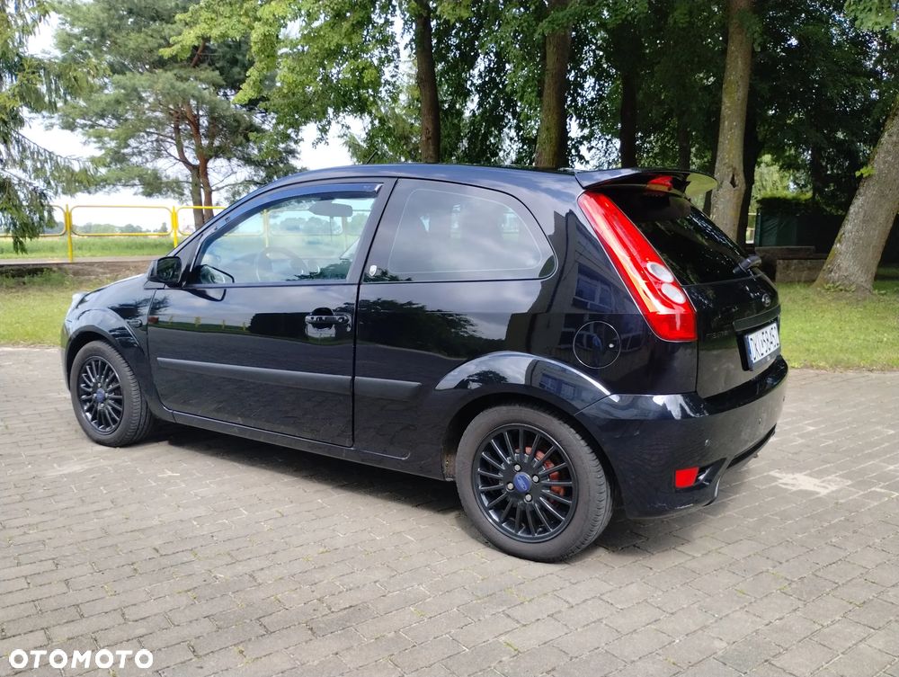Ford Fiesta 1.4 Ghia - 5