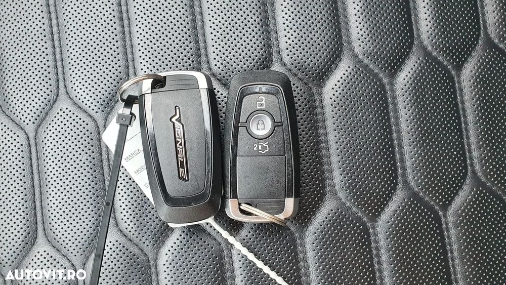 Ford Edge 2.0 TDCi Powershift Vignale - 14