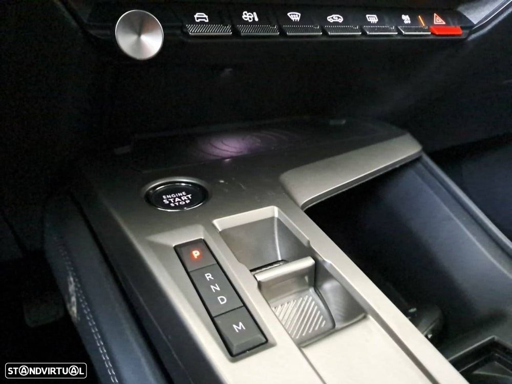 Peugeot 408 1.2 PureTech Allure EAT8 - 19