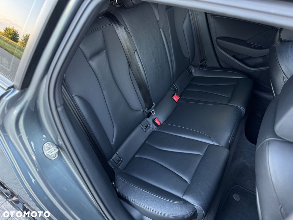 Audi A3 Sportback 1.8 TFSI S tronic S line Sportpaket - 15