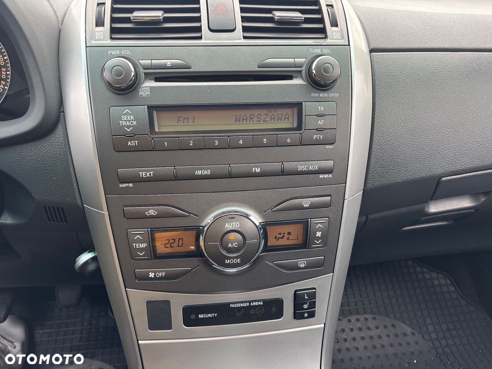 Toyota Corolla 1.6 Prestige - 9