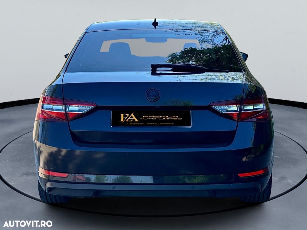 Skoda Superb 2.0 TDI DSG Premium Edition - 5