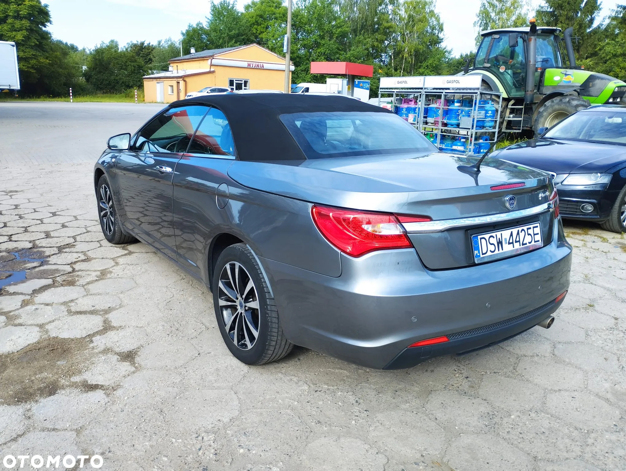 Chrysler 200 - 6