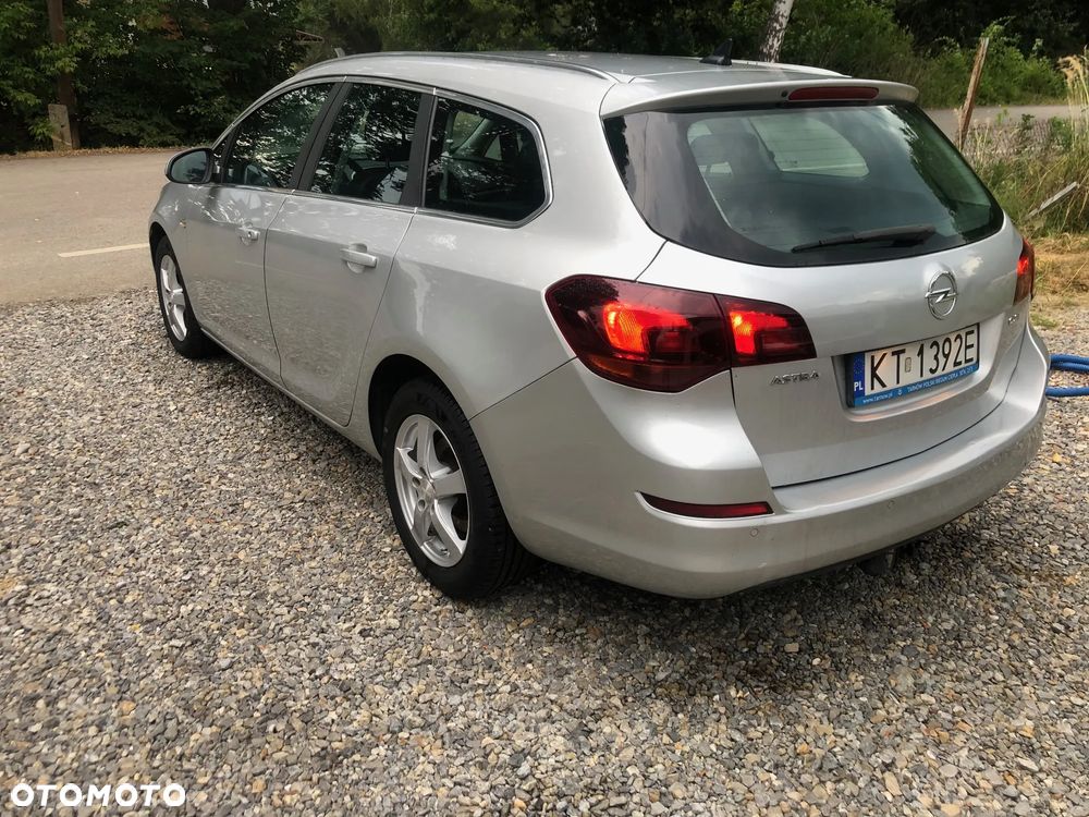 Opel Astra 1.7 CDTI DPF Cosmo - 2