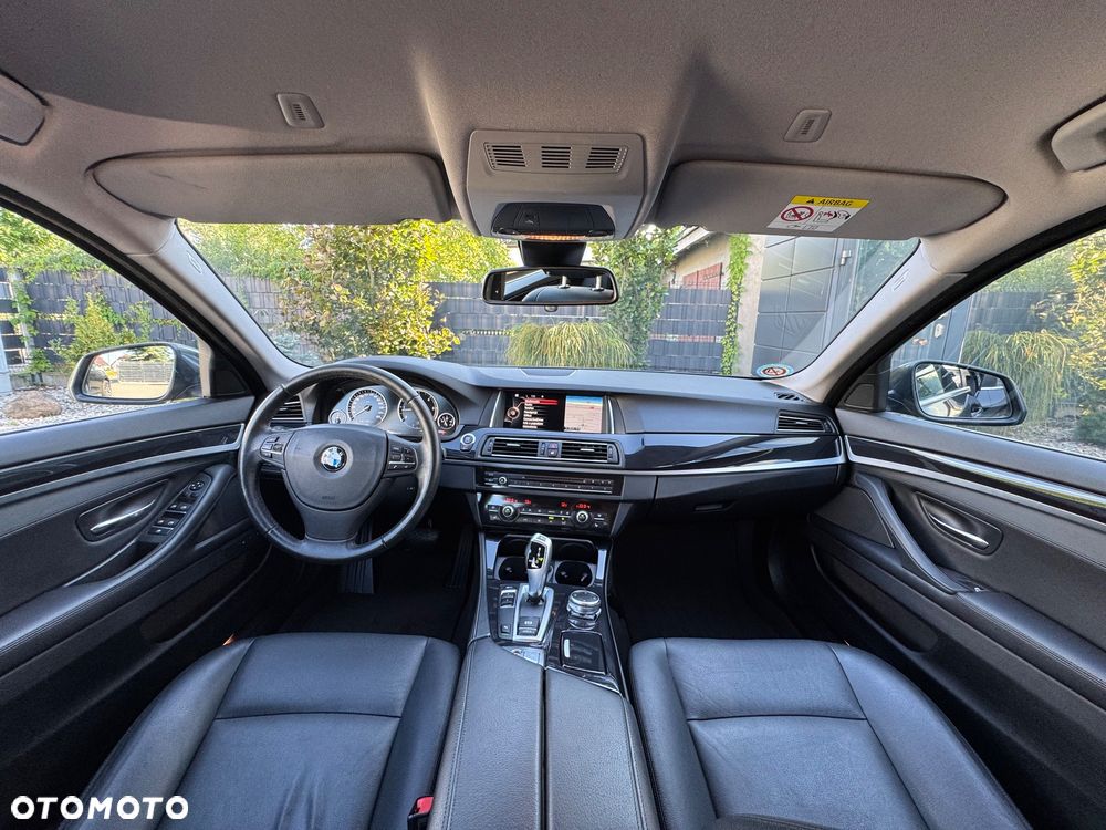 BMW Seria 5 520d Sport Line sport - 35