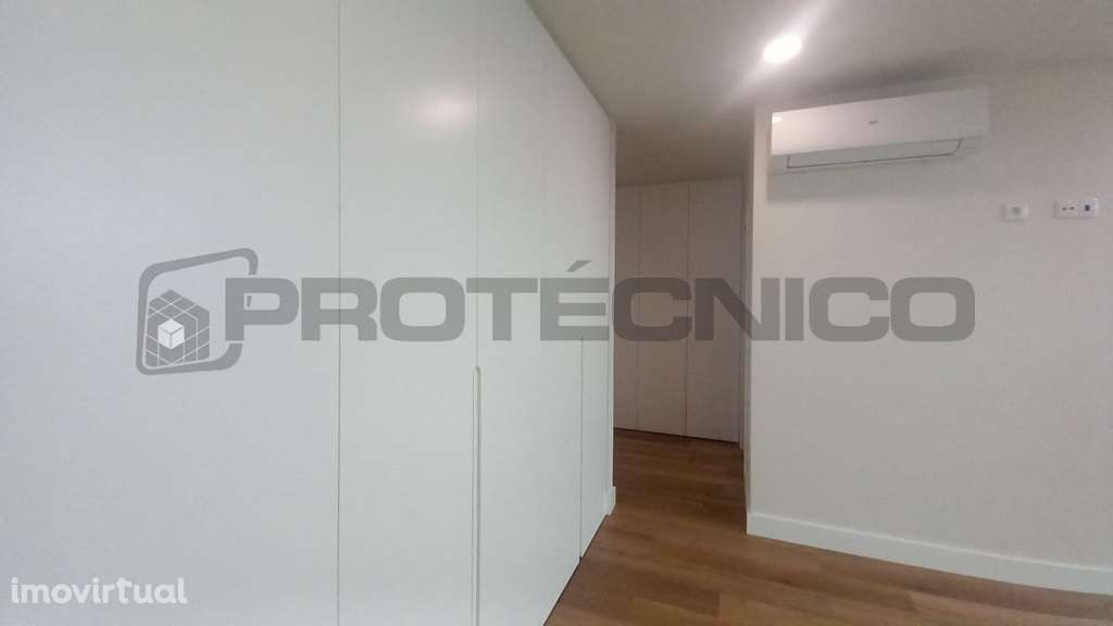 Moradia T3 Geminada – Aradas - PRONTA A HABITAR! - Grande imagem: 5/10