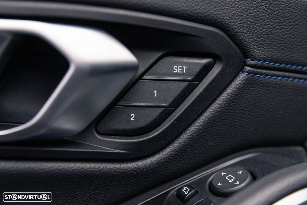 BMW 330 e iPerformance Pack M - 49