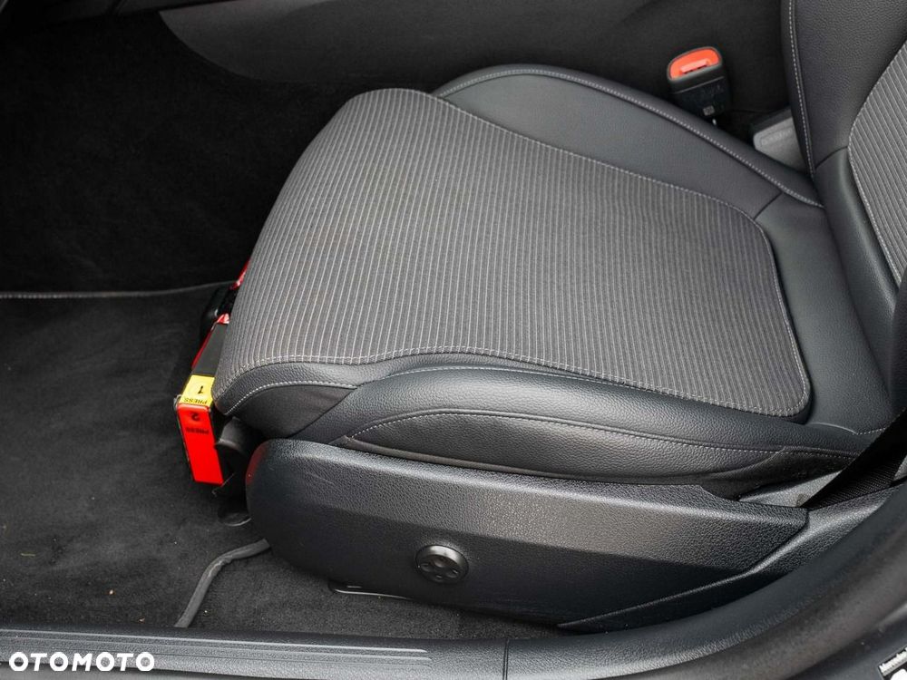 Mercedes-Benz Klasa C 220 d 9G-TRONIC 4Matic - 11