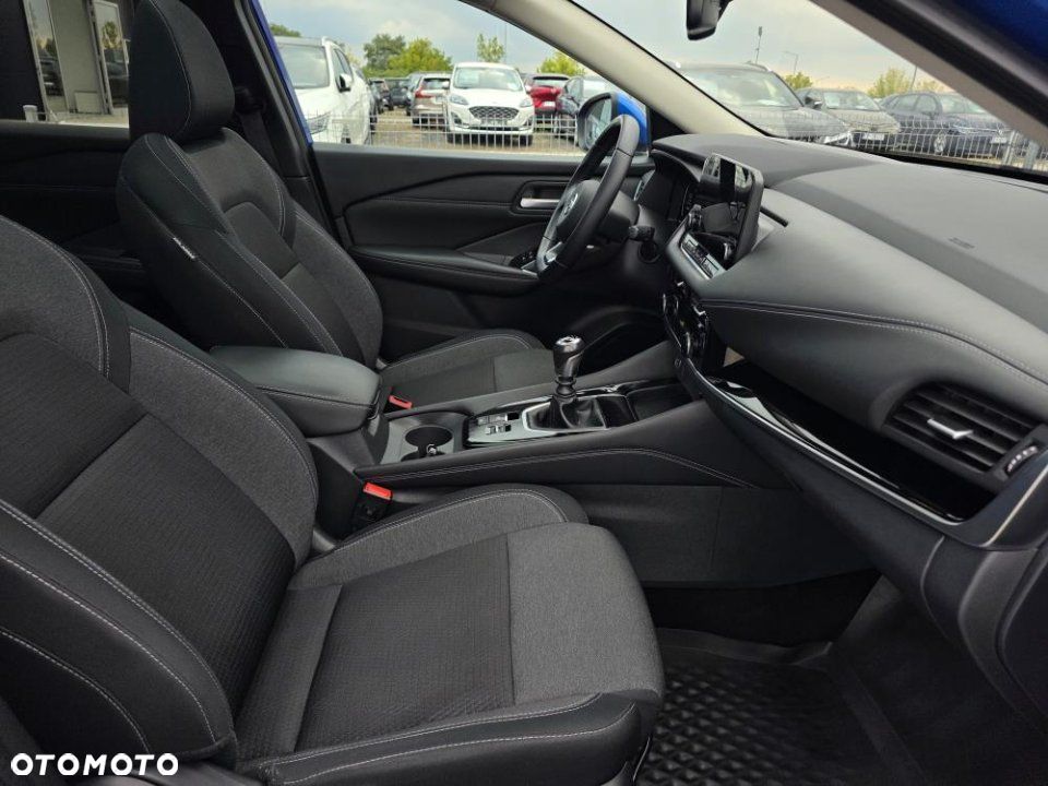 Nissan Qashqai - 25