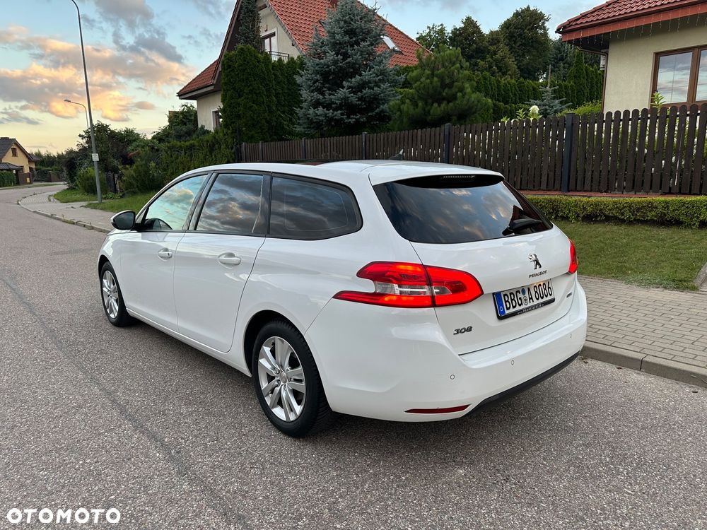 Peugeot 308 PureTech 130 Stop & Start Active - 11