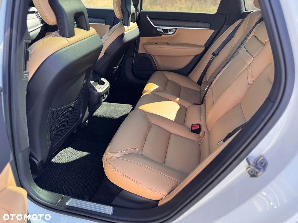 Volvo V90 Cross Country D5 AWD - 12